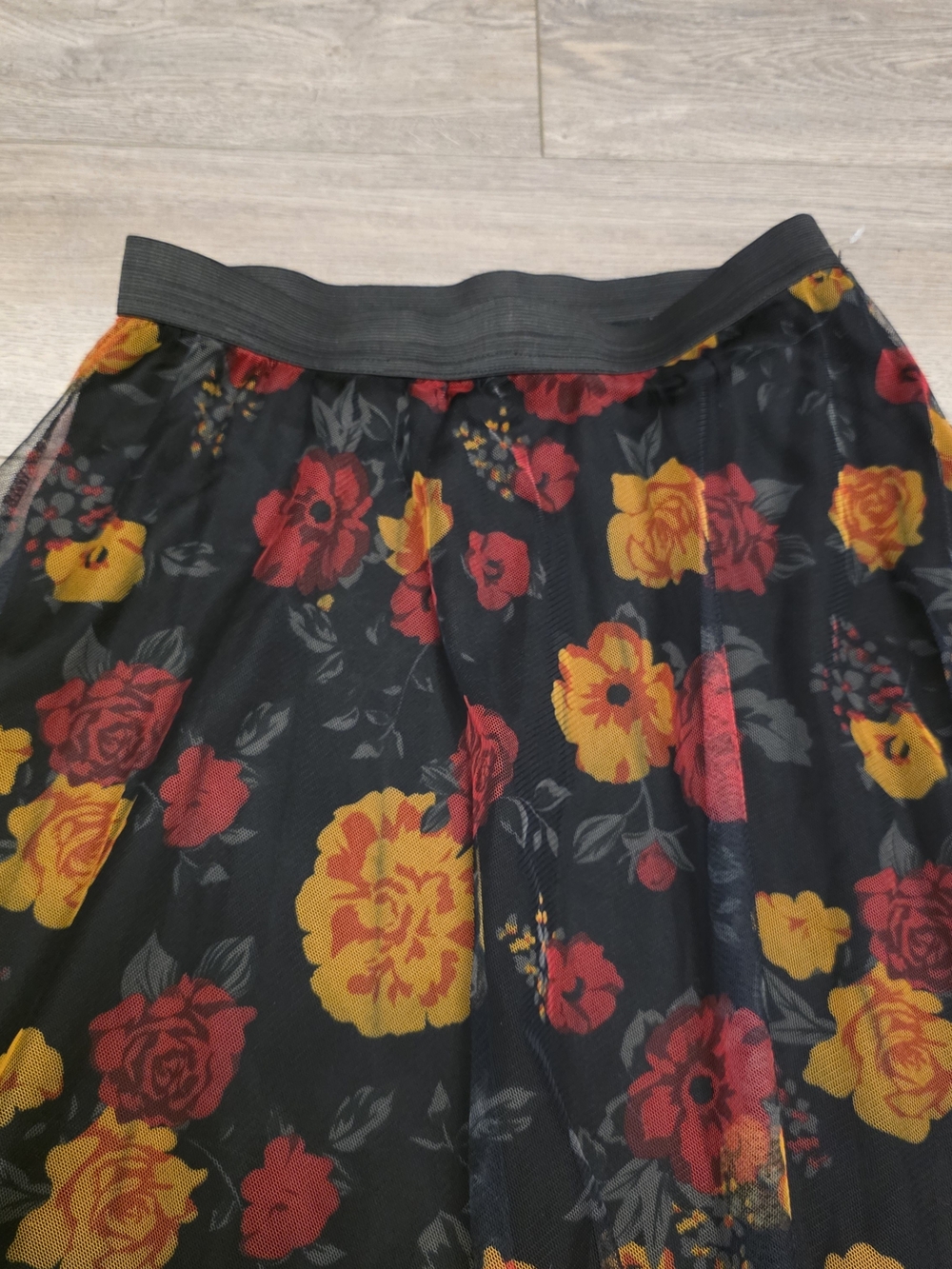Skirt Love & Joy Black Floral Mesh Midi Skirt - Size Medium - Picture 2 of 7